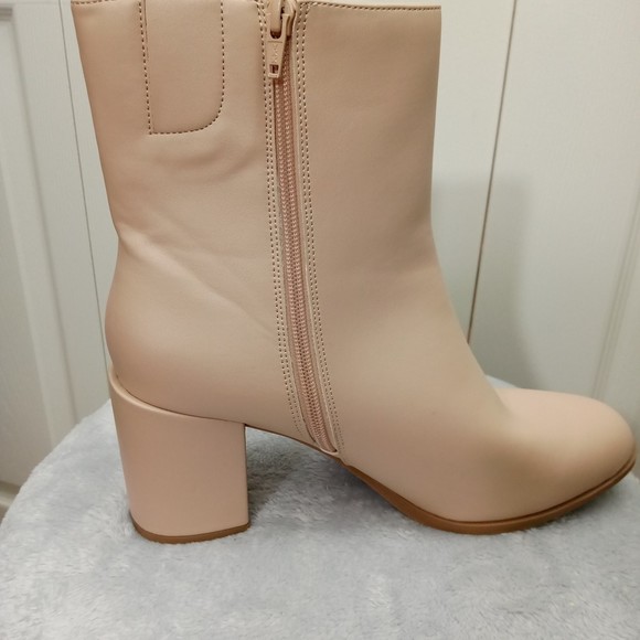 A New Day Women's 'Janelle' Chunky Heel Dress Boots in Taupe Size 10 - Picture 2 of 7